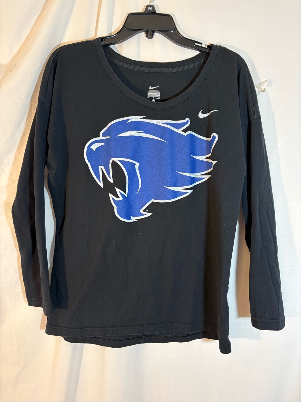 Nike Kentucky Wildcats Black Long Sleeve Tee with Wildcat Logo